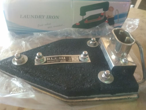 Picture of Laundry Iron / Press (230)