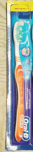 Picture of Oral-B SOFT CAVITY DEFENSE Dual Cleaning Cups Toothbrush